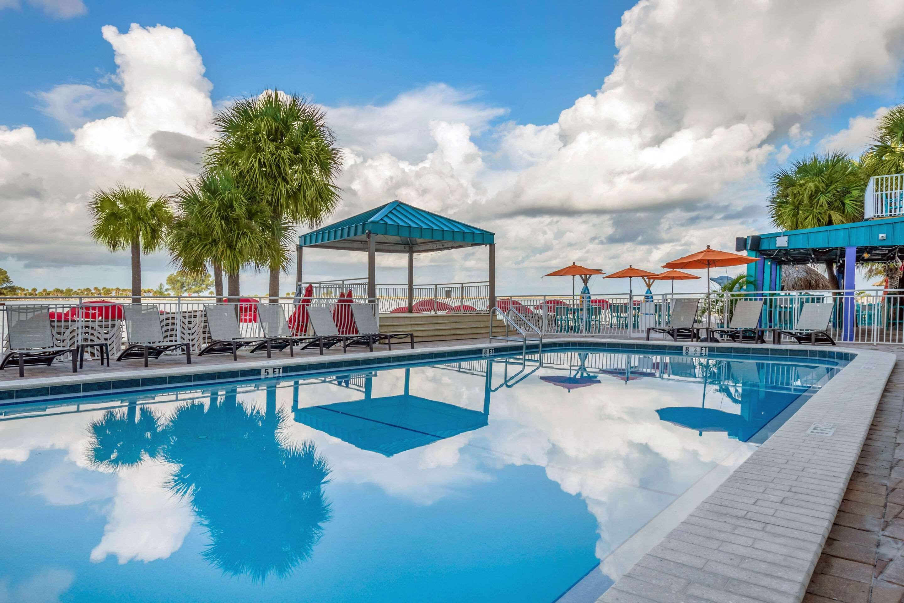 Winter The Dolphin'S Beach Club, Ascend Hotel Collection Clearwater Beach Exterior foto