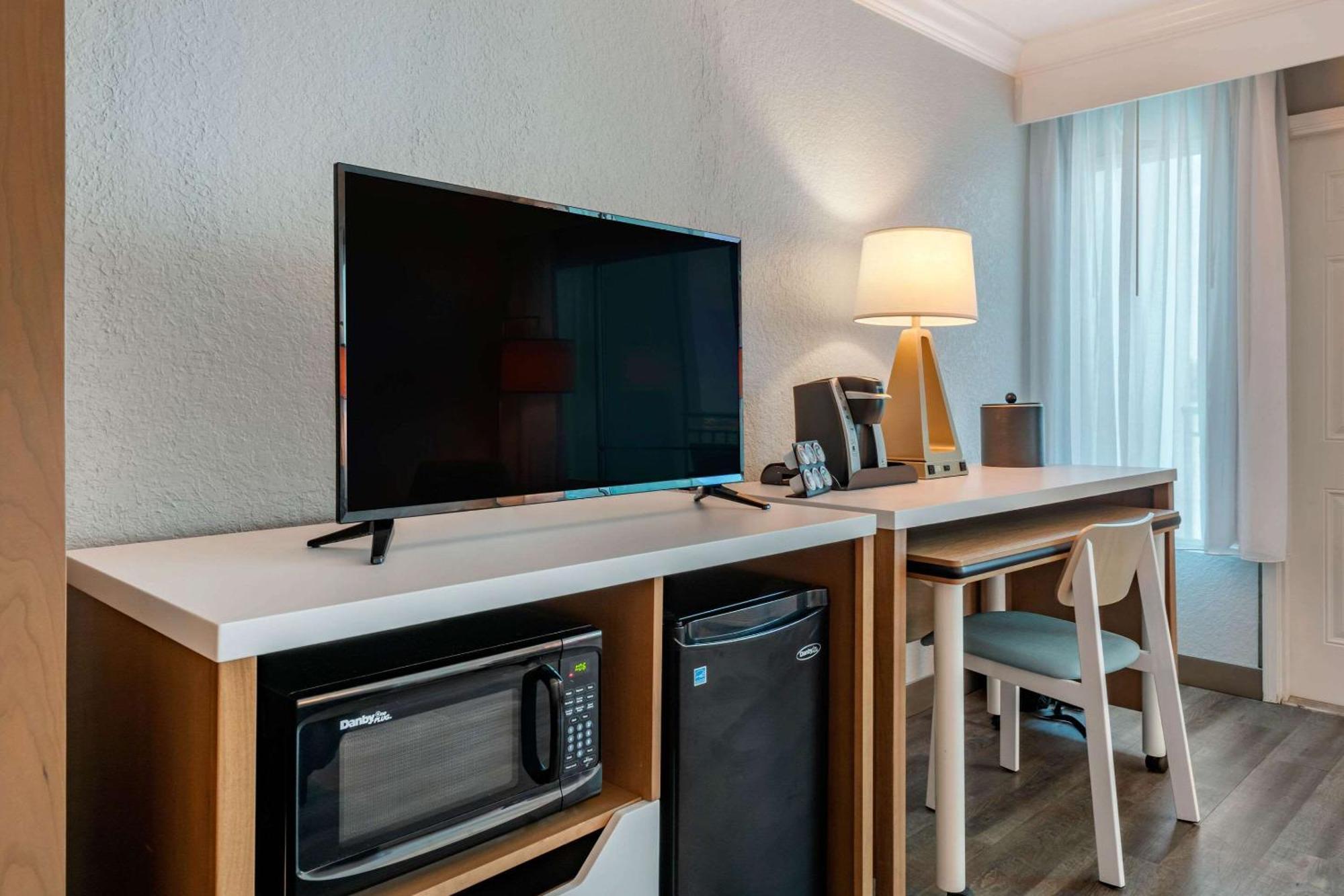 Winter The Dolphin'S Beach Club, Ascend Hotel Collection Clearwater Beach Exterior foto